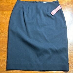 Size 8 merona black skirt